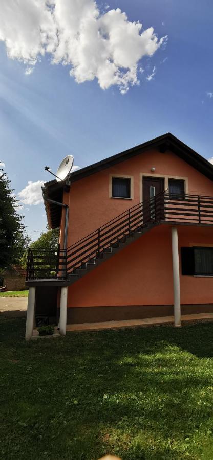 Apartman Deda Rakovica Luaran gambar