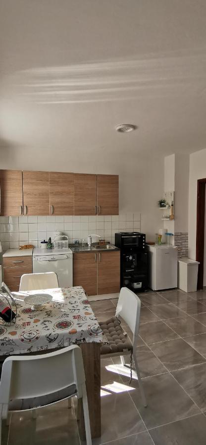 Apartman Deda Rakovica Luaran gambar